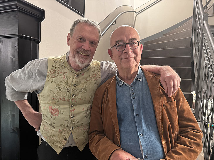 Hansi Kraus mit Alexander Duda bei dem Jubiläumsabend der Iberl-Bühne (©Foto: Martin Schmitz) 